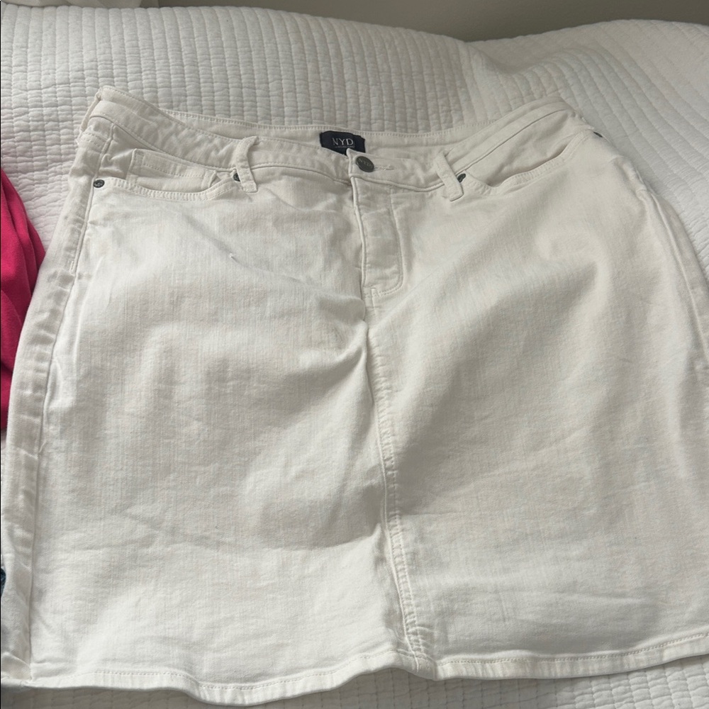 NYDJ Off-White Denim Mini Skirt